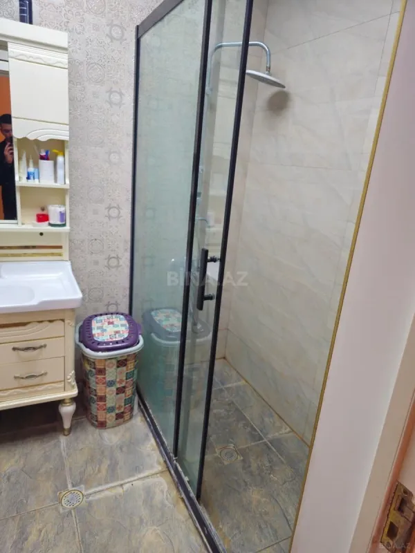 Satılır 3 otaqlı mənzil 130 m²