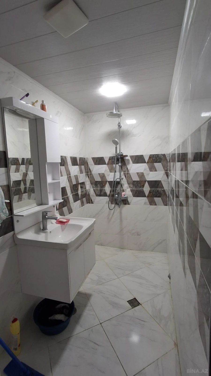 Satılır 2 otaqlı mənzil 44 m²