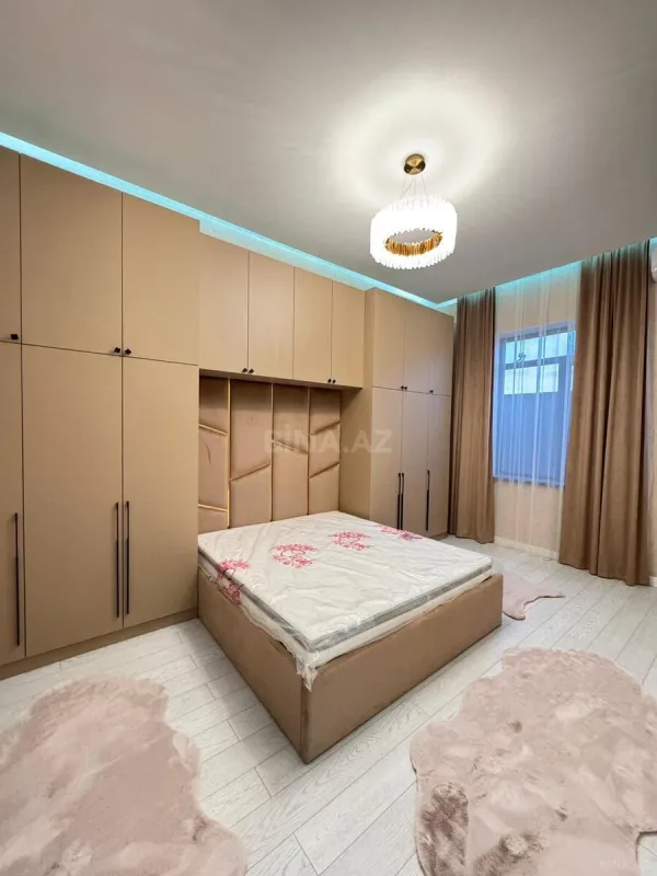 Satılır 4 otaqlı həyət evi 200 m²