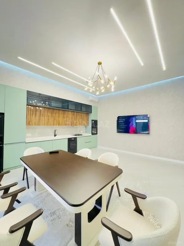 Satılır 4 otaqlı həyət evi 200 m²