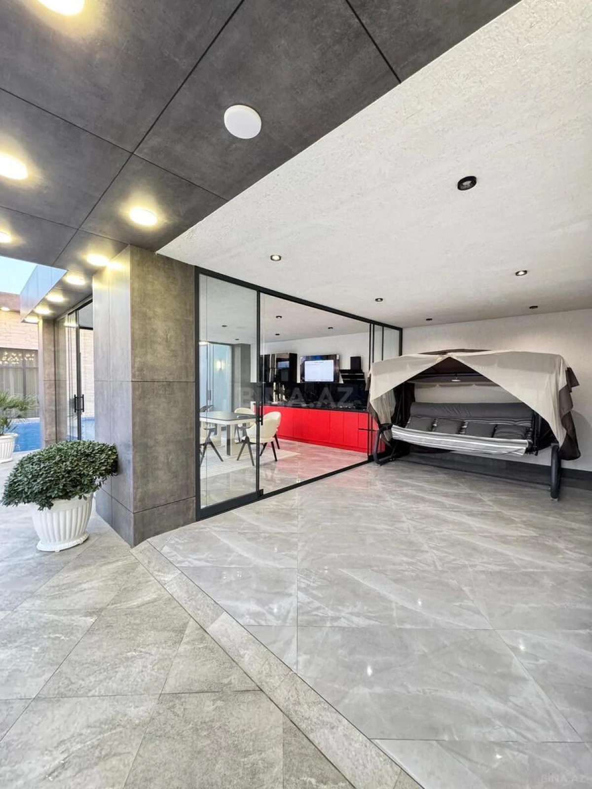 Satılır 4 otaqlı həyət evi 200 m²