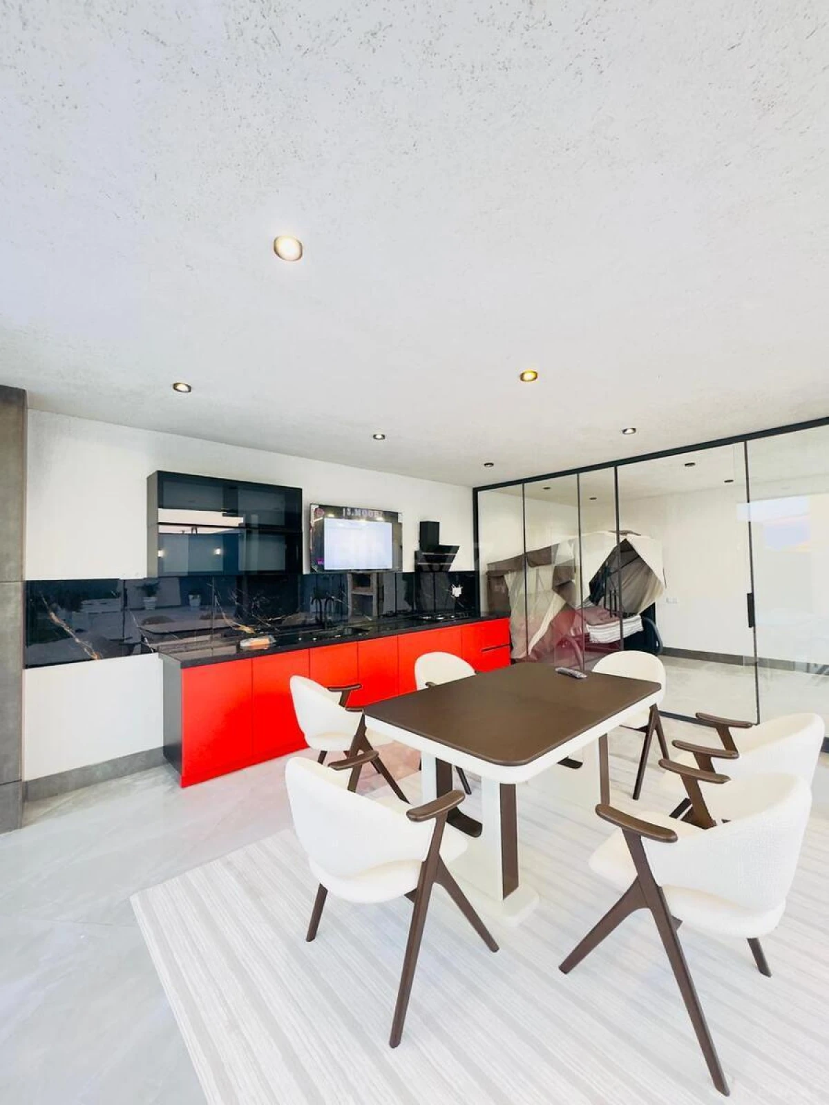 Satılır 4 otaqlı həyət evi 200 m²