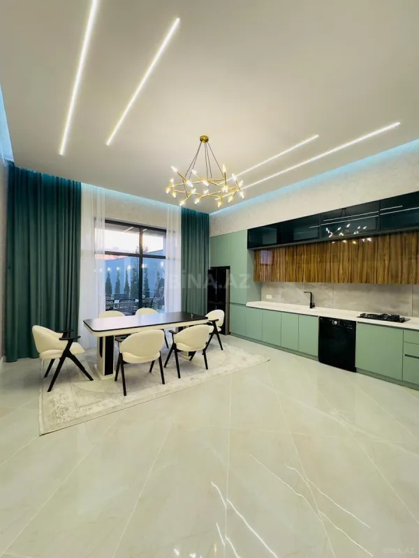 Satılır 4 otaqlı həyət evi 200 m²