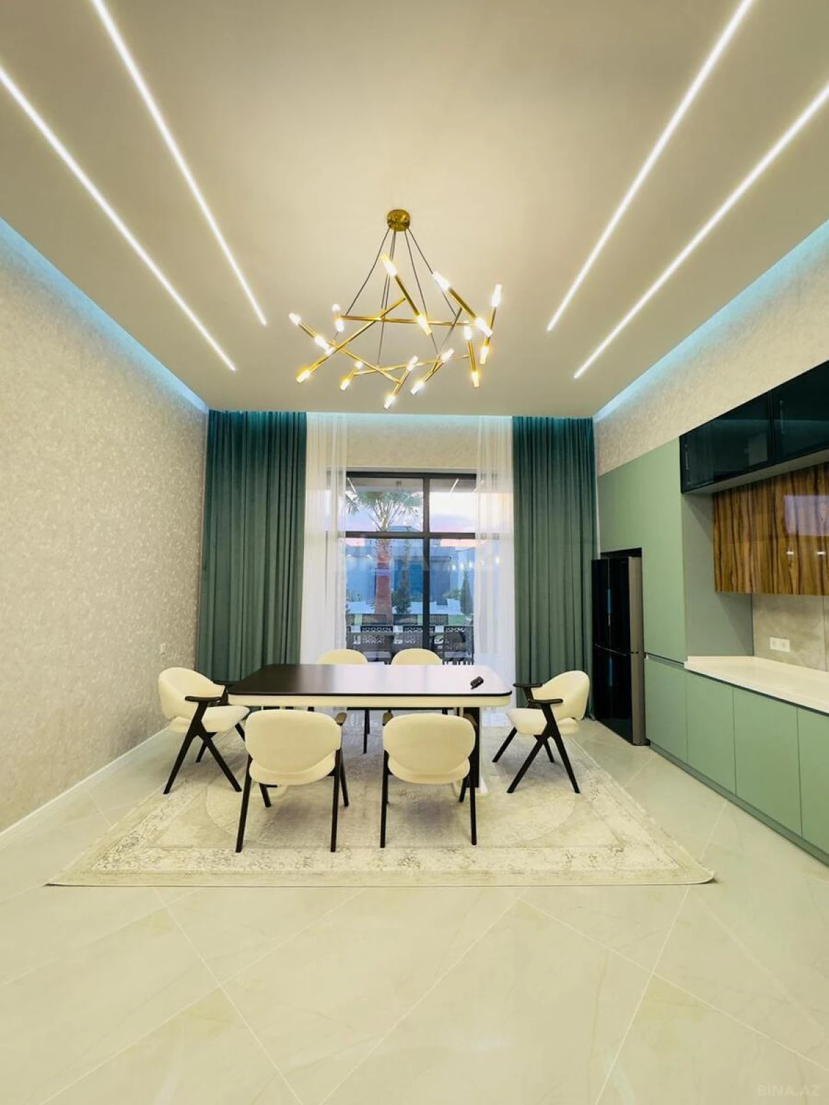 Satılır 4 otaqlı həyət evi 200 m²