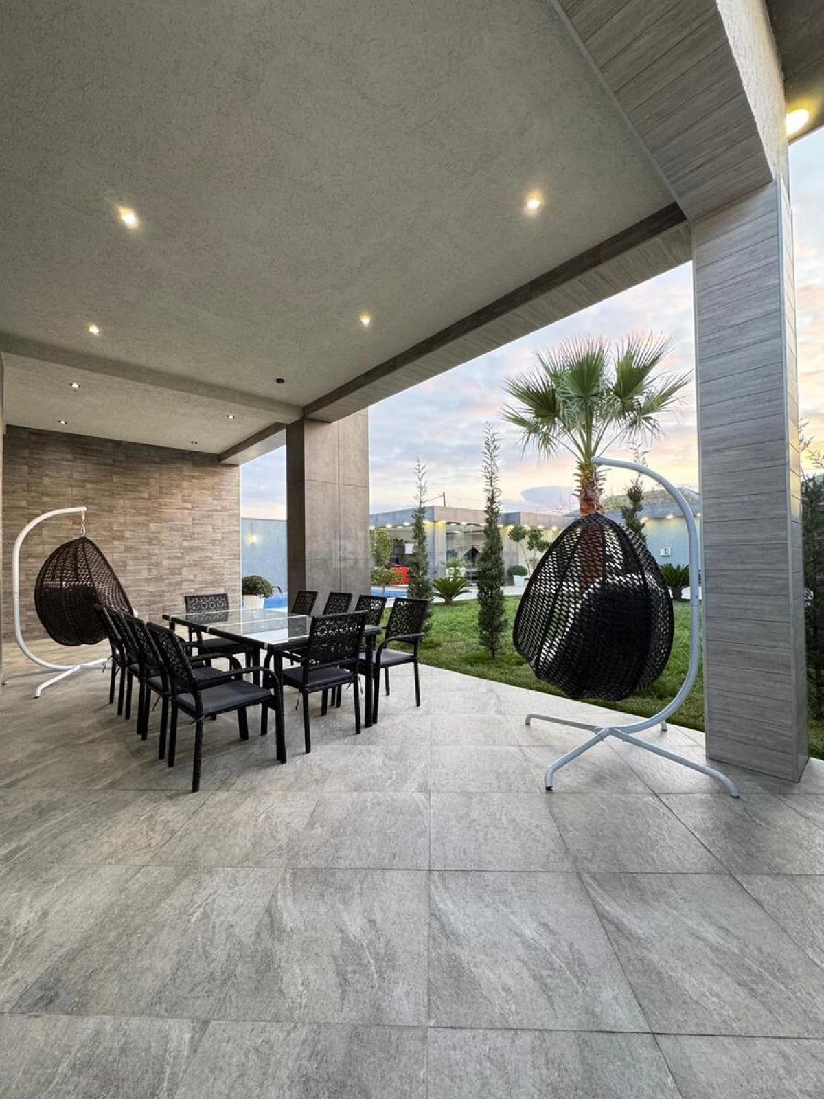 Satılır 4 otaqlı həyət evi 200 m²