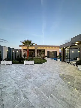 Satılır 4 otaqlı həyət evi 200 m²