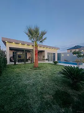 Satılır 4 otaqlı həyət evi 200 m²