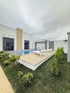 Satılır 4 otaqlı həyət evi 160 m²