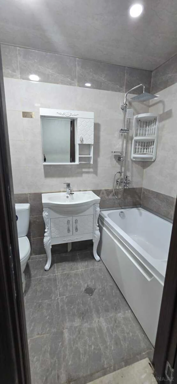 Satılır 2 otaqlı mənzil 49 m²