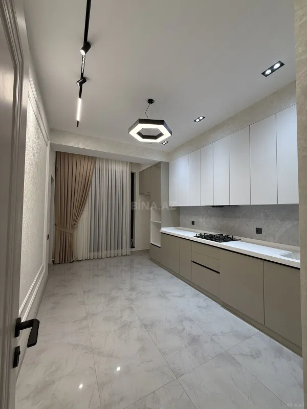 Satılır 2 otaqlı mənzil 76 m²