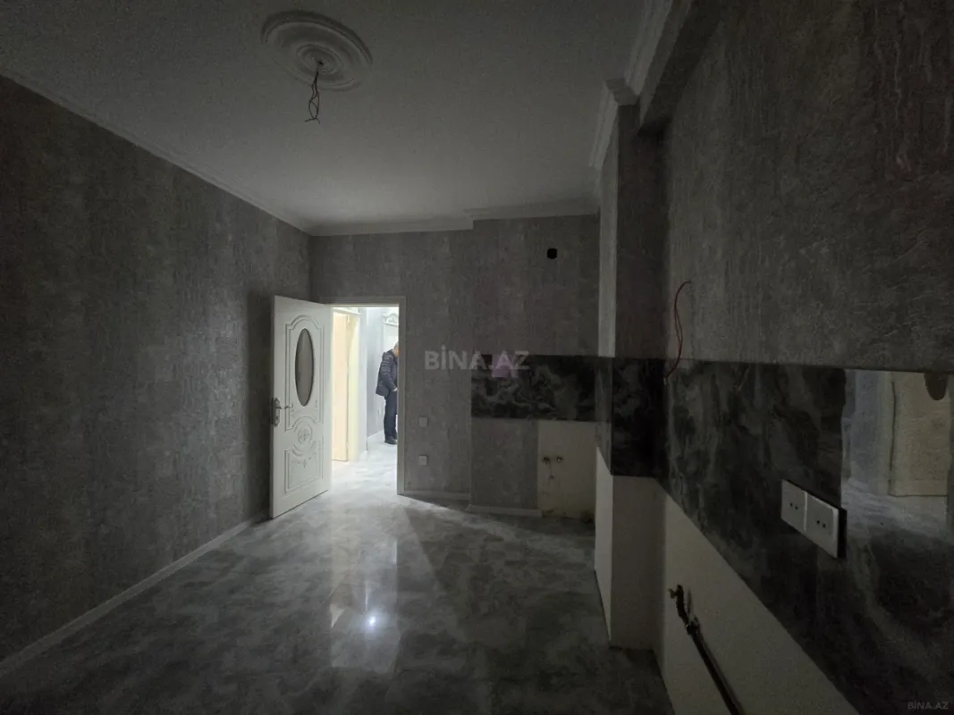 Satılır 3 otaqlı mənzil 126 m²