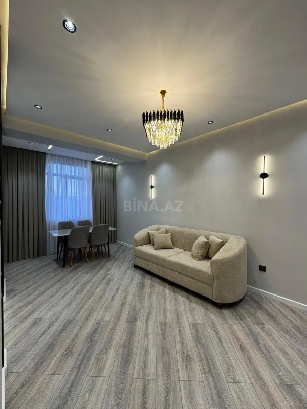 Satılır 2 otaqlı mənzil 67 m²