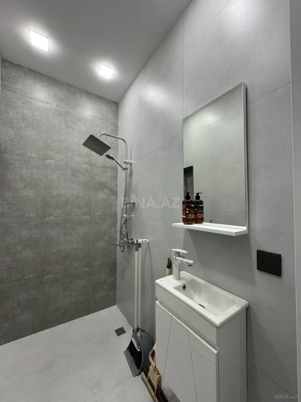 Satılır 2 otaqlı mənzil 67 m²