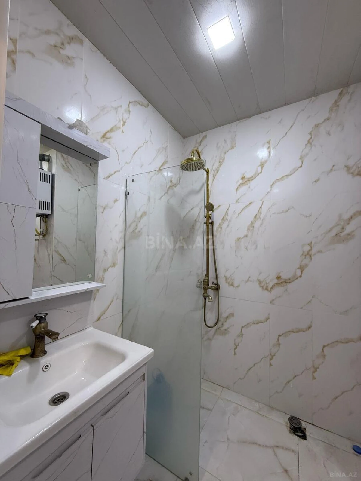 Satılır 2 otaqlı mənzil 60 m²