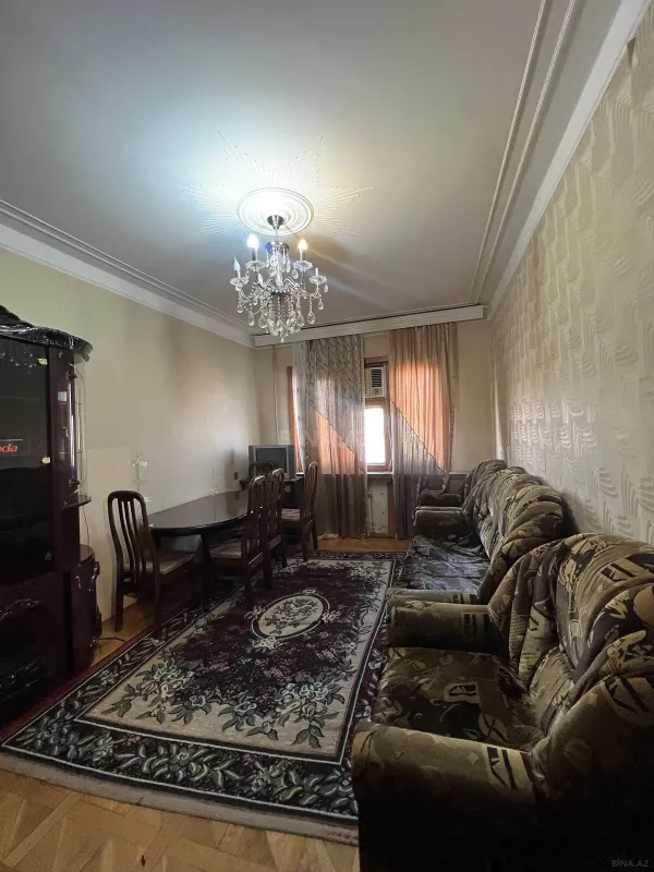 Satılır 2 otaqlı mənzil 65 m²