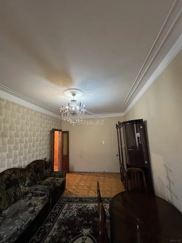 Satılır 2 otaqlı mənzil 65 m²