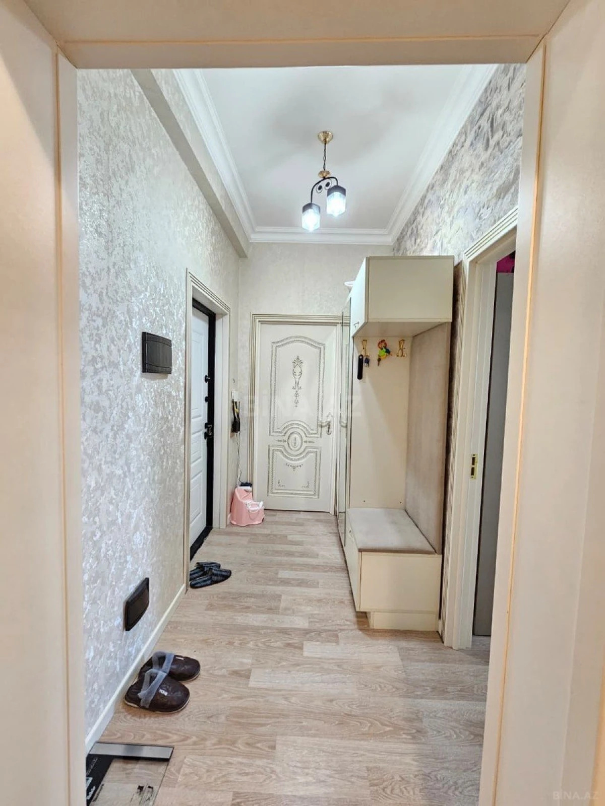 Satılır 2 otaqlı mənzil 56 m²