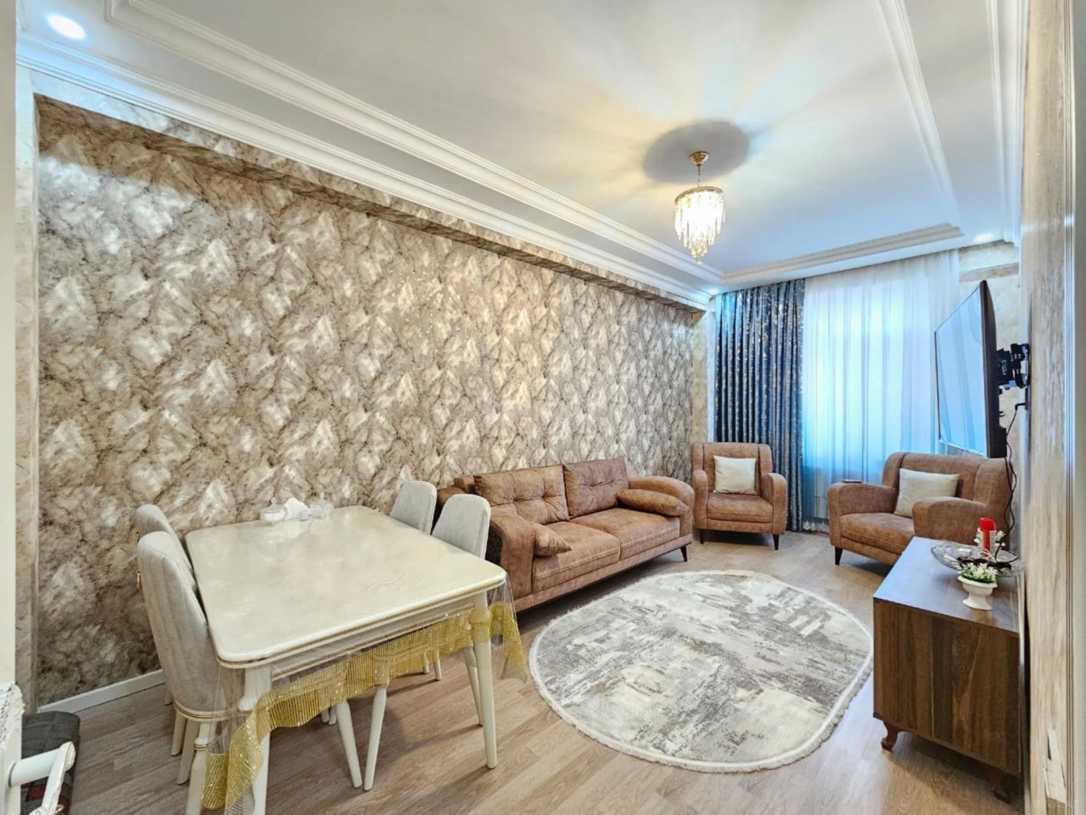 Satılır 2 otaqlı mənzil 56 m²