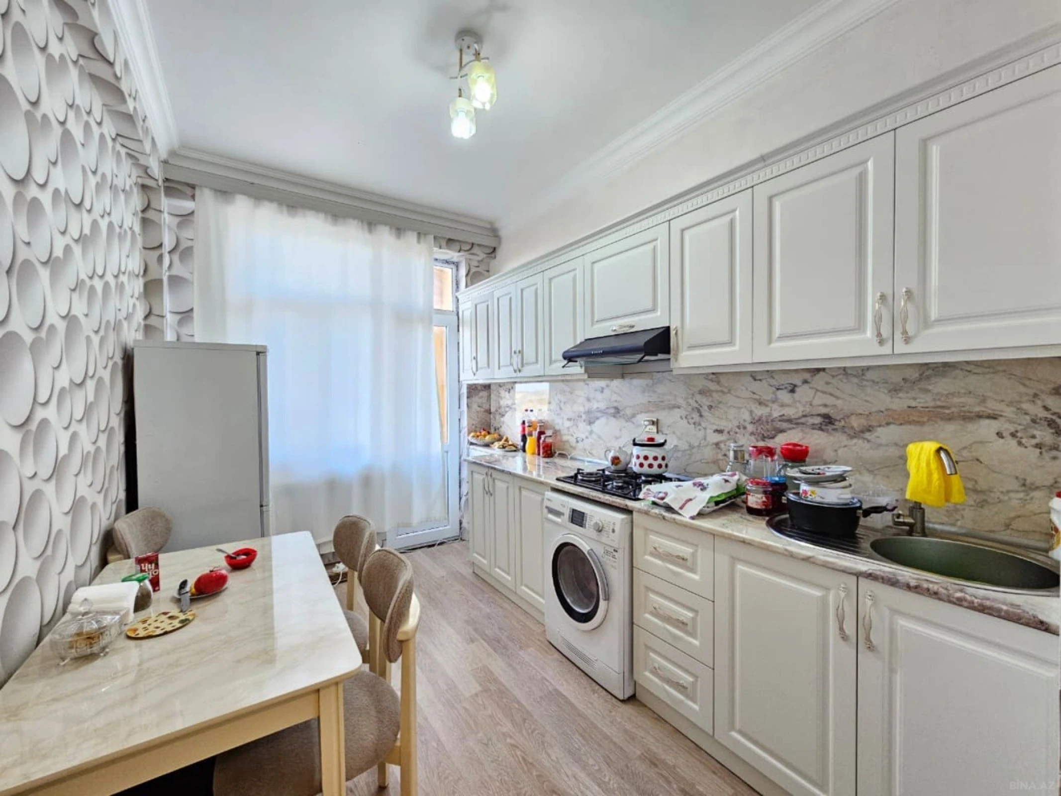Satılır 2 otaqlı mənzil 56 m²