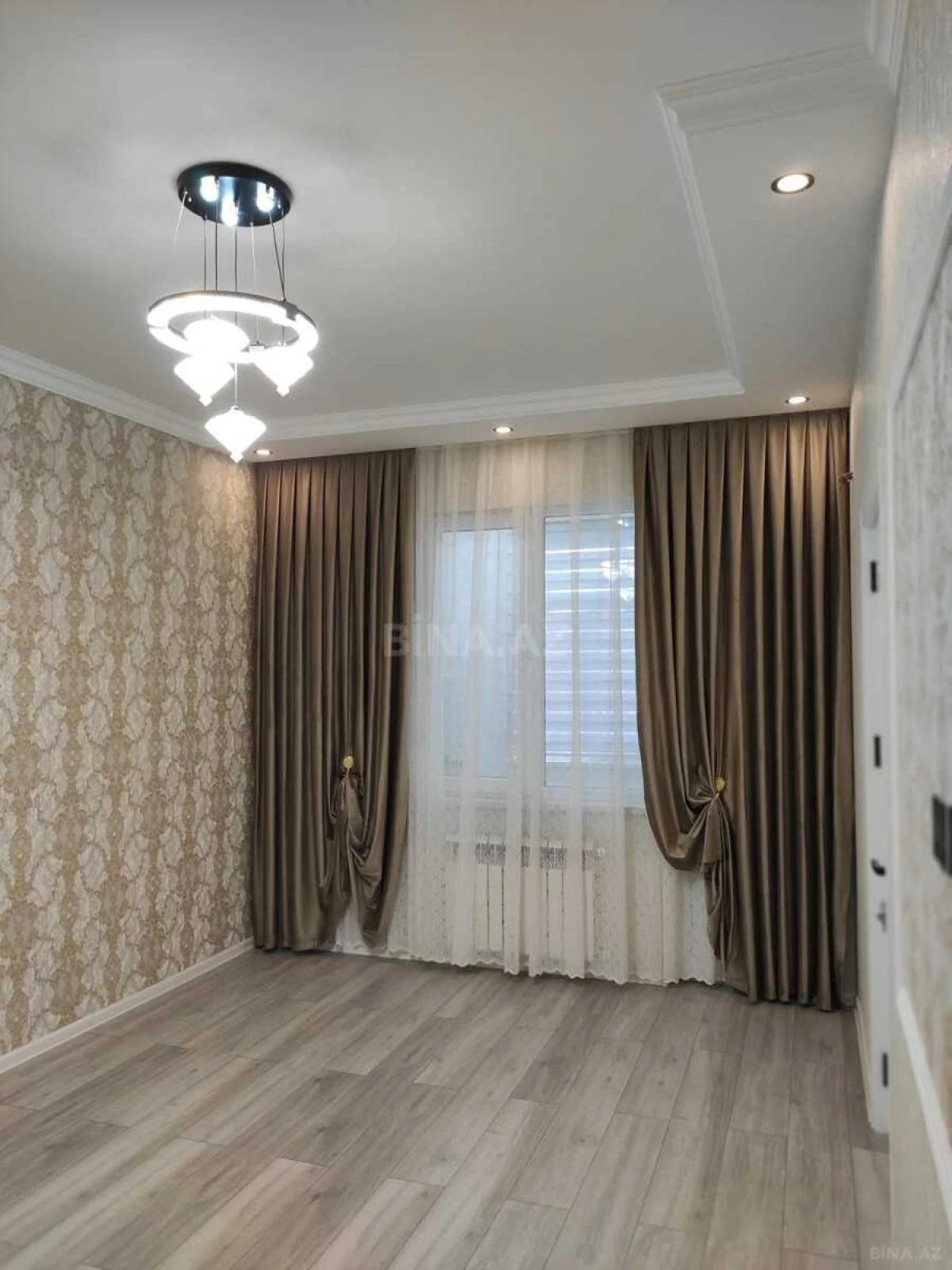 Satılır 2 otaqlı mənzil 45 m²