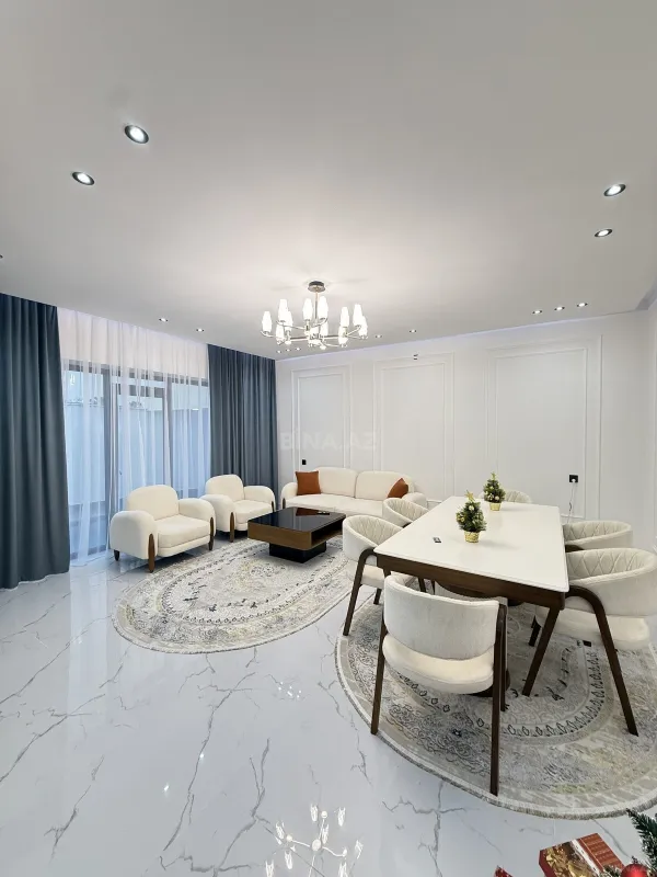 Satılır 4 otaqlı həyət evi 155 m²