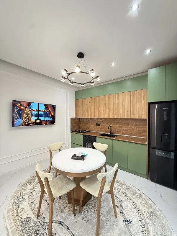 Satılır 4 otaqlı həyət evi 155 m²