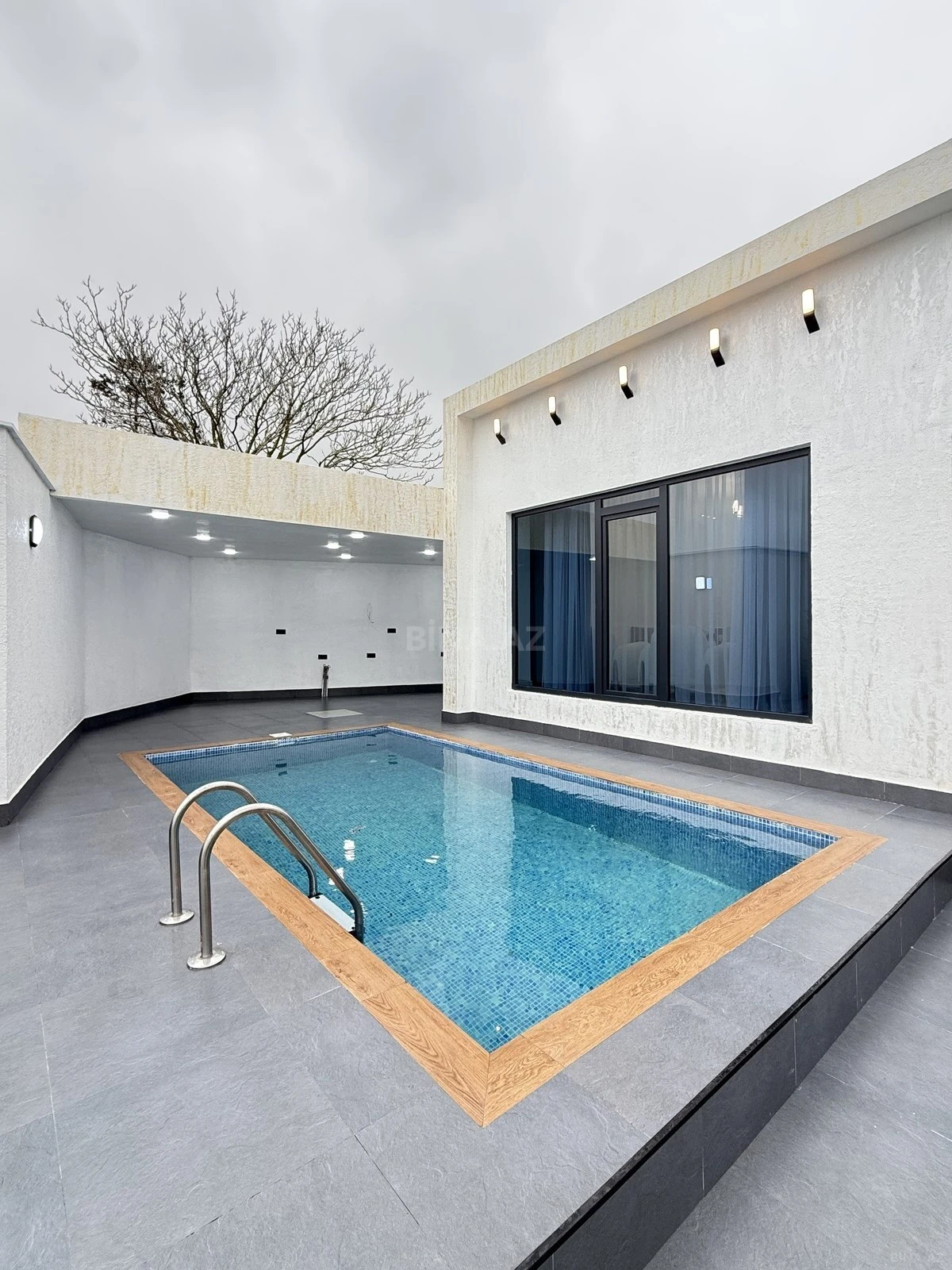 Satılır 4 otaqlı həyət evi 155 m²