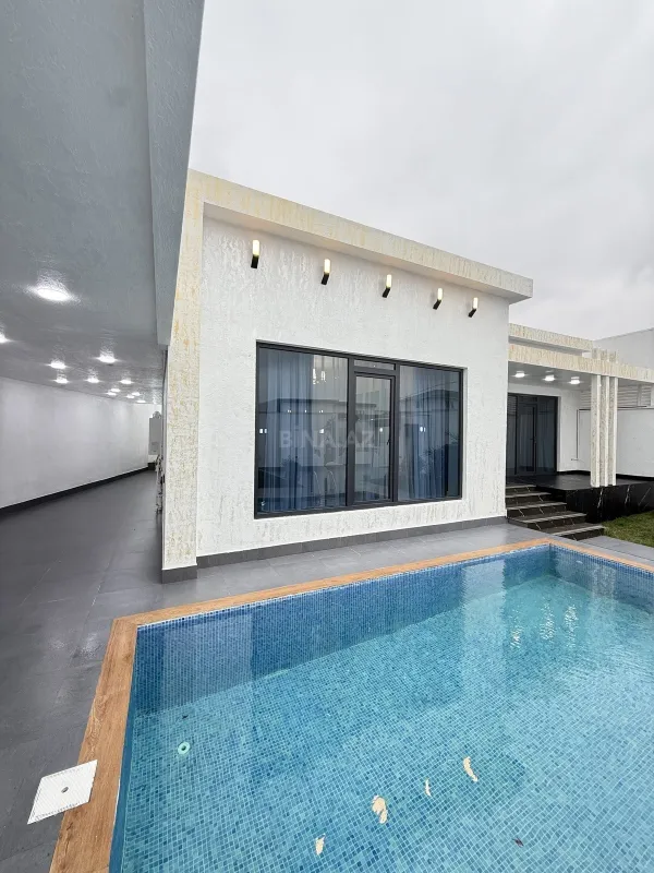 Satılır 4 otaqlı həyət evi 155 m²