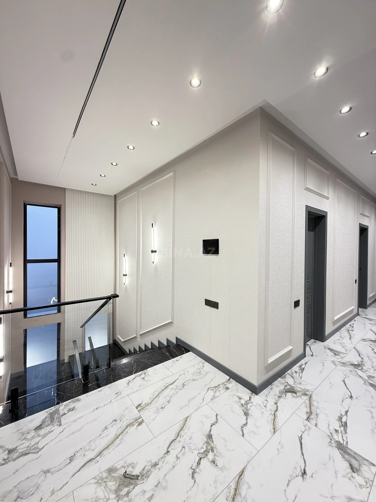 Satılır 5 otaqlı həyət evi 220 m²