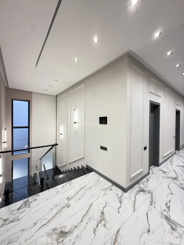 Satılır 5 otaqlı həyət evi 220 m²