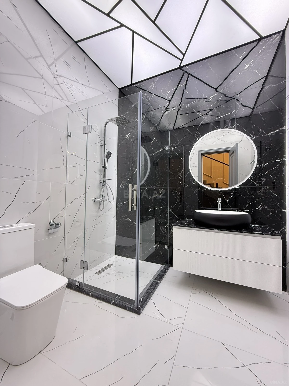 Satılır 5 otaqlı həyət evi 220 m²