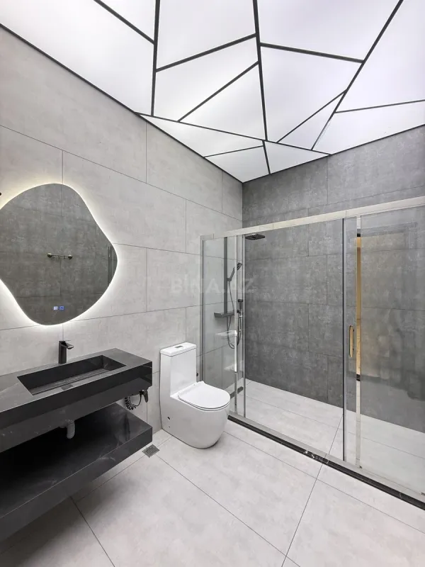 Satılır 5 otaqlı həyət evi 220 m²