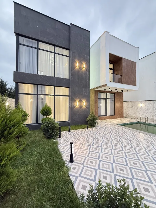 Satılır 5 otaqlı həyət evi 220 m²
