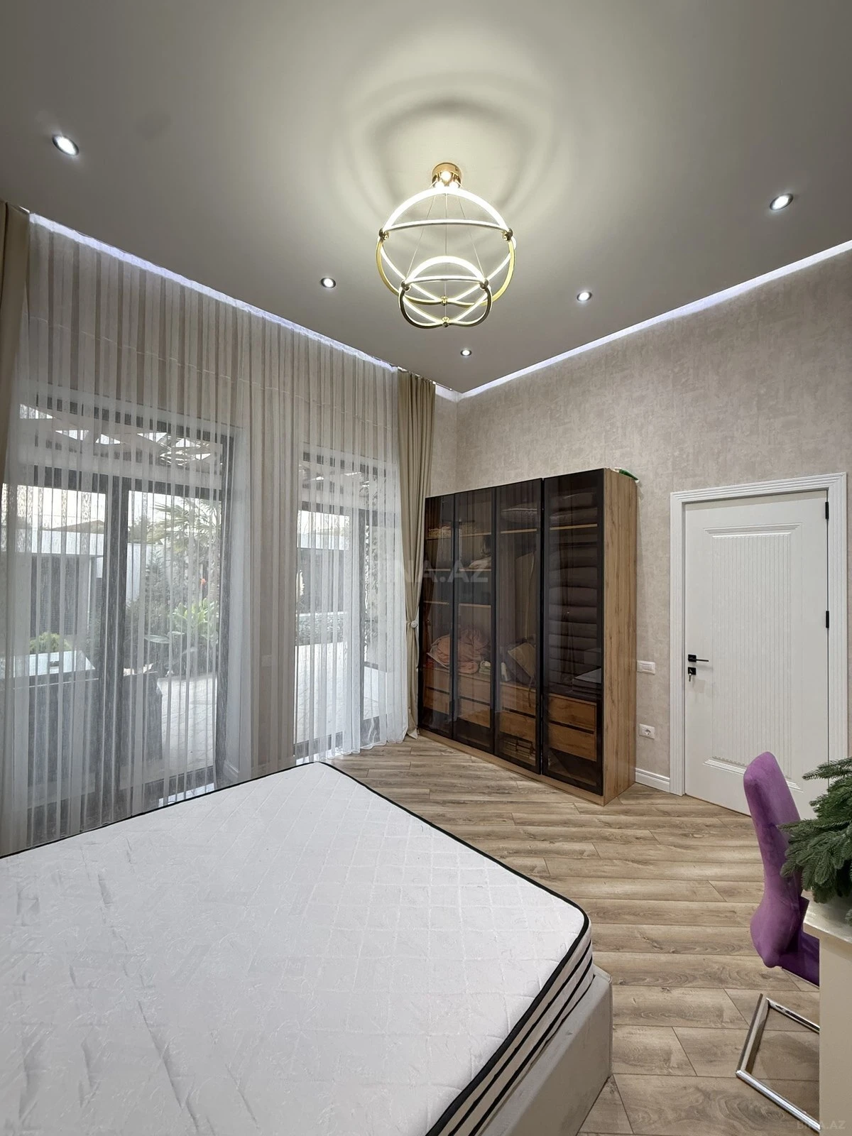 Satılır 5 otaqlı həyət evi 155 m²