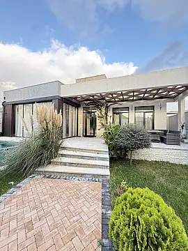 Satılır 5 otaqlı həyət evi 155 m²