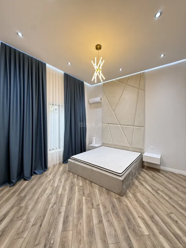 Satılır 5 otaqlı həyət evi 155 m²