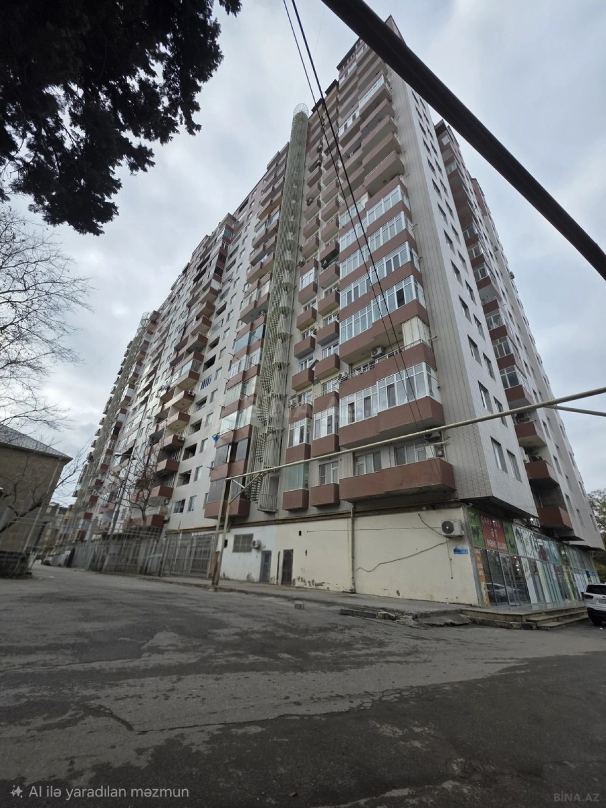 Satılır 3 otaqlı mənzil 110 m²