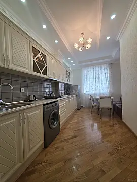 Satılır 3 otaqlı mənzil 110 m²