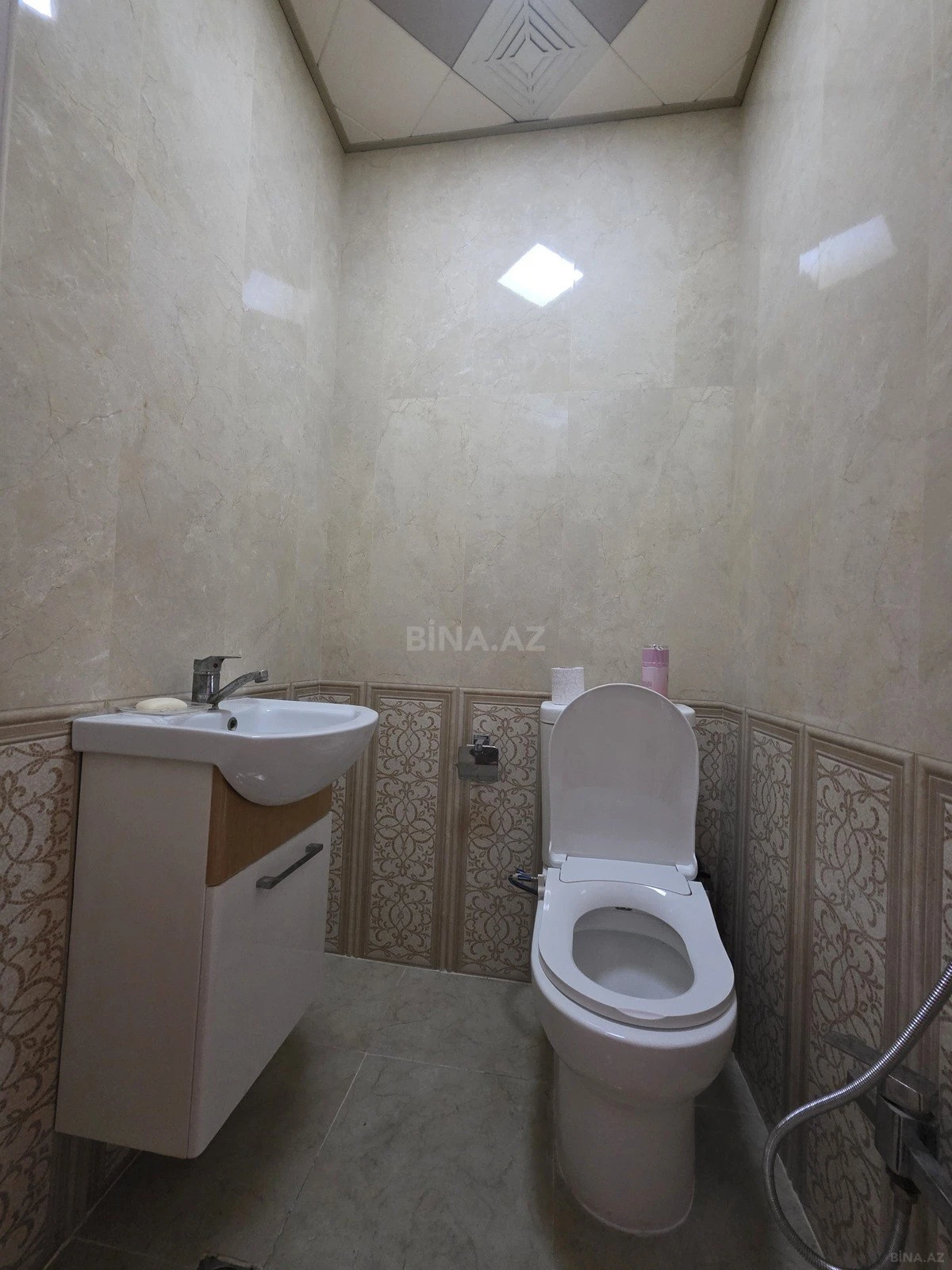 Satılır 3 otaqlı mənzil 110 m²