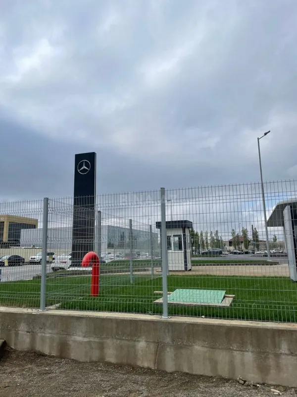 Satılır 3 otaqlı mənzil 117.6 m²