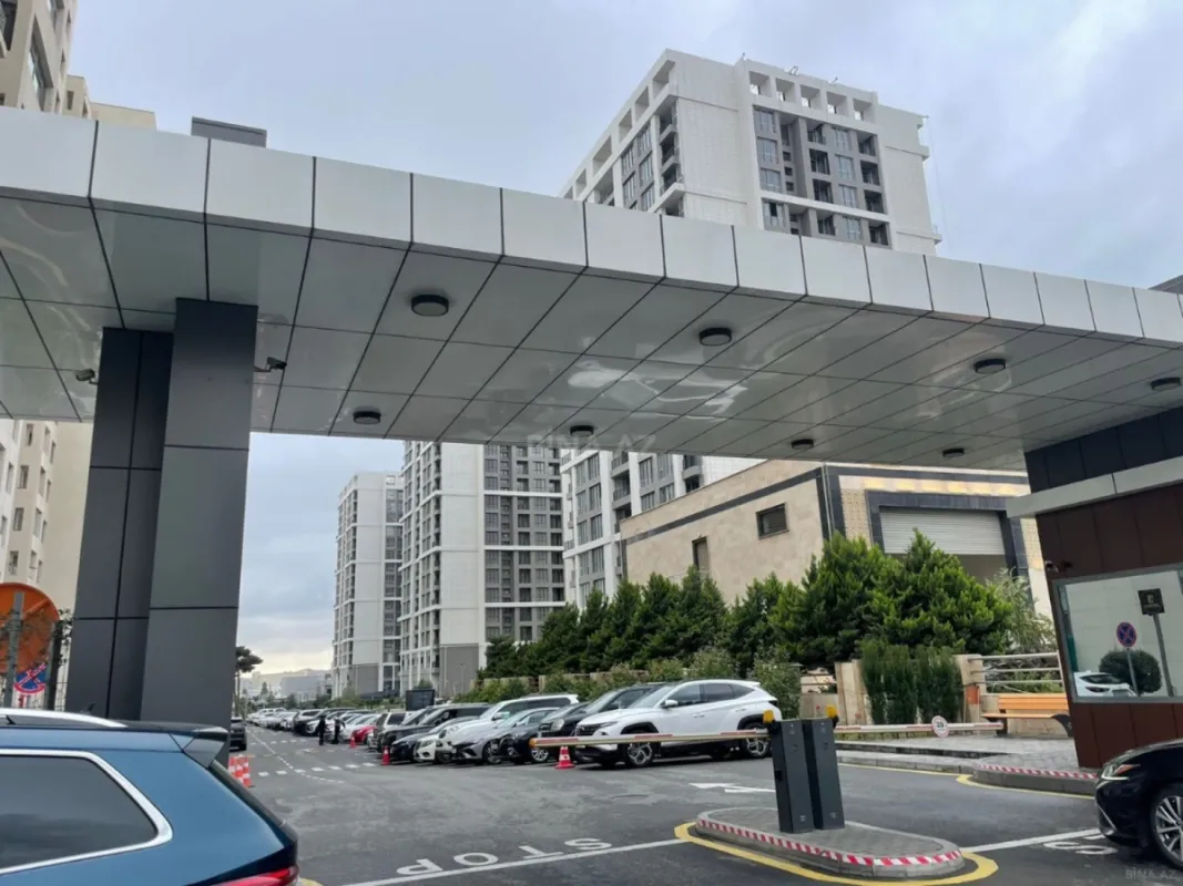 Satılır 3 otaqlı mənzil 117.6 m²