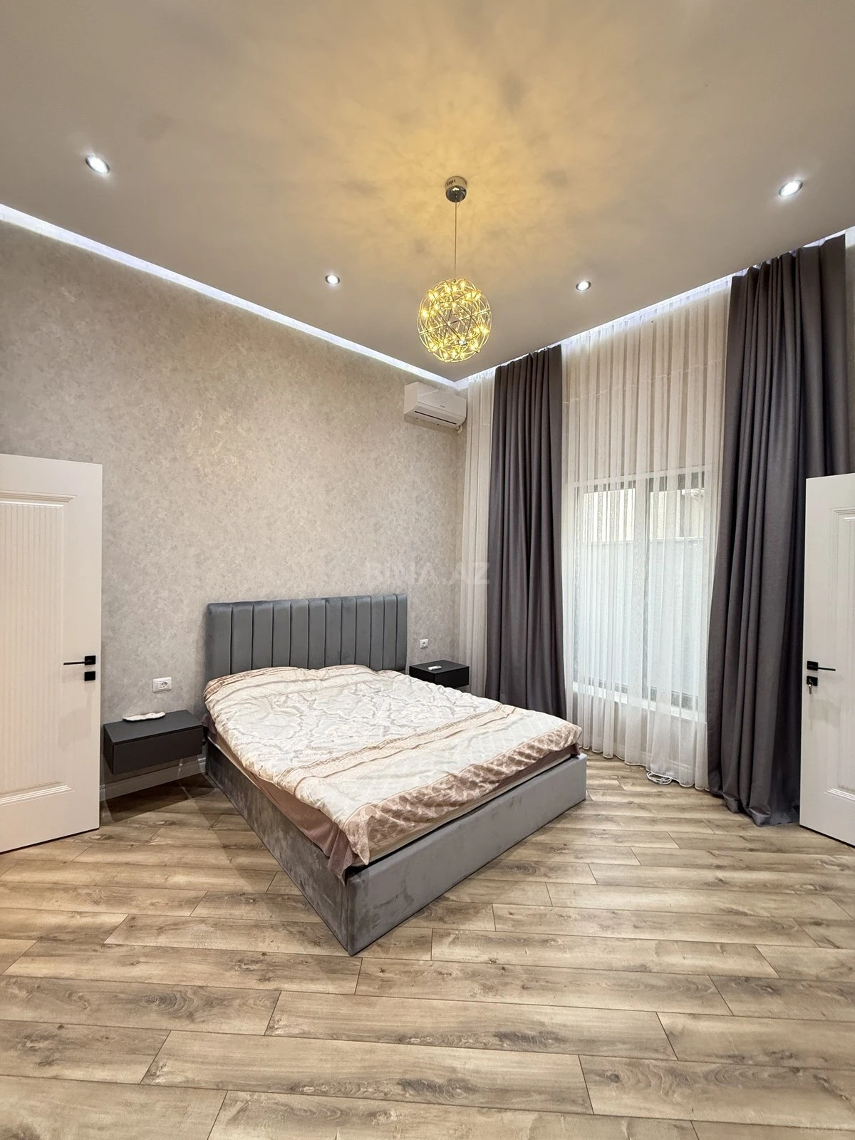 Satılır 5 otaqlı həyət evi 155 m²
