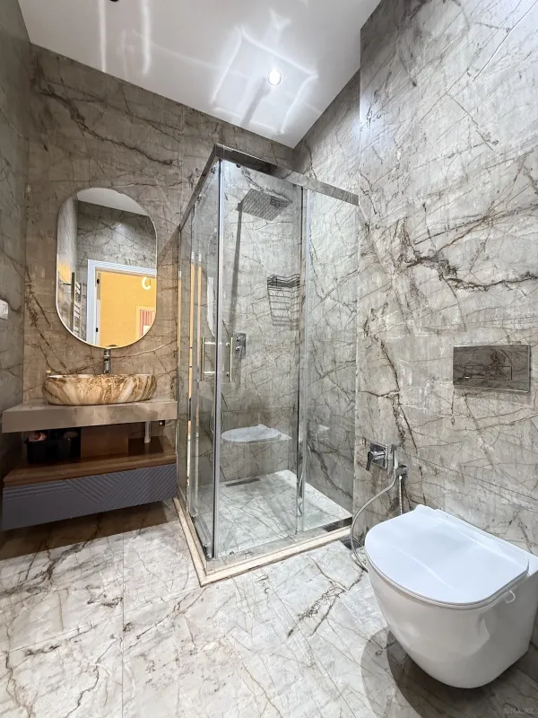 Satılır 5 otaqlı həyət evi 155 m²