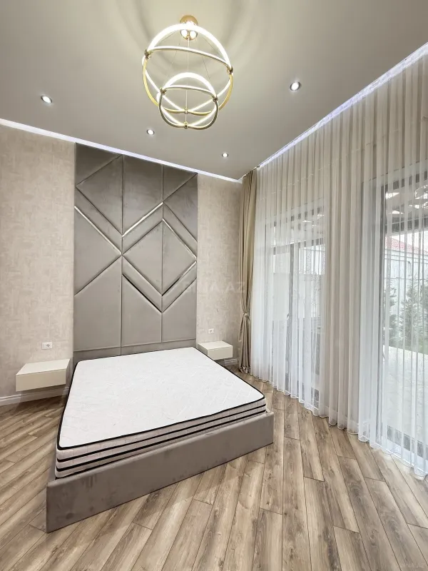 Satılır 5 otaqlı həyət evi 155 m²