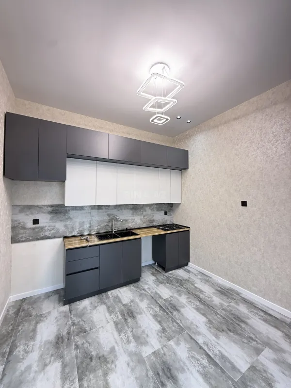 Satılır 4 otaqlı həyət evi 135 m²