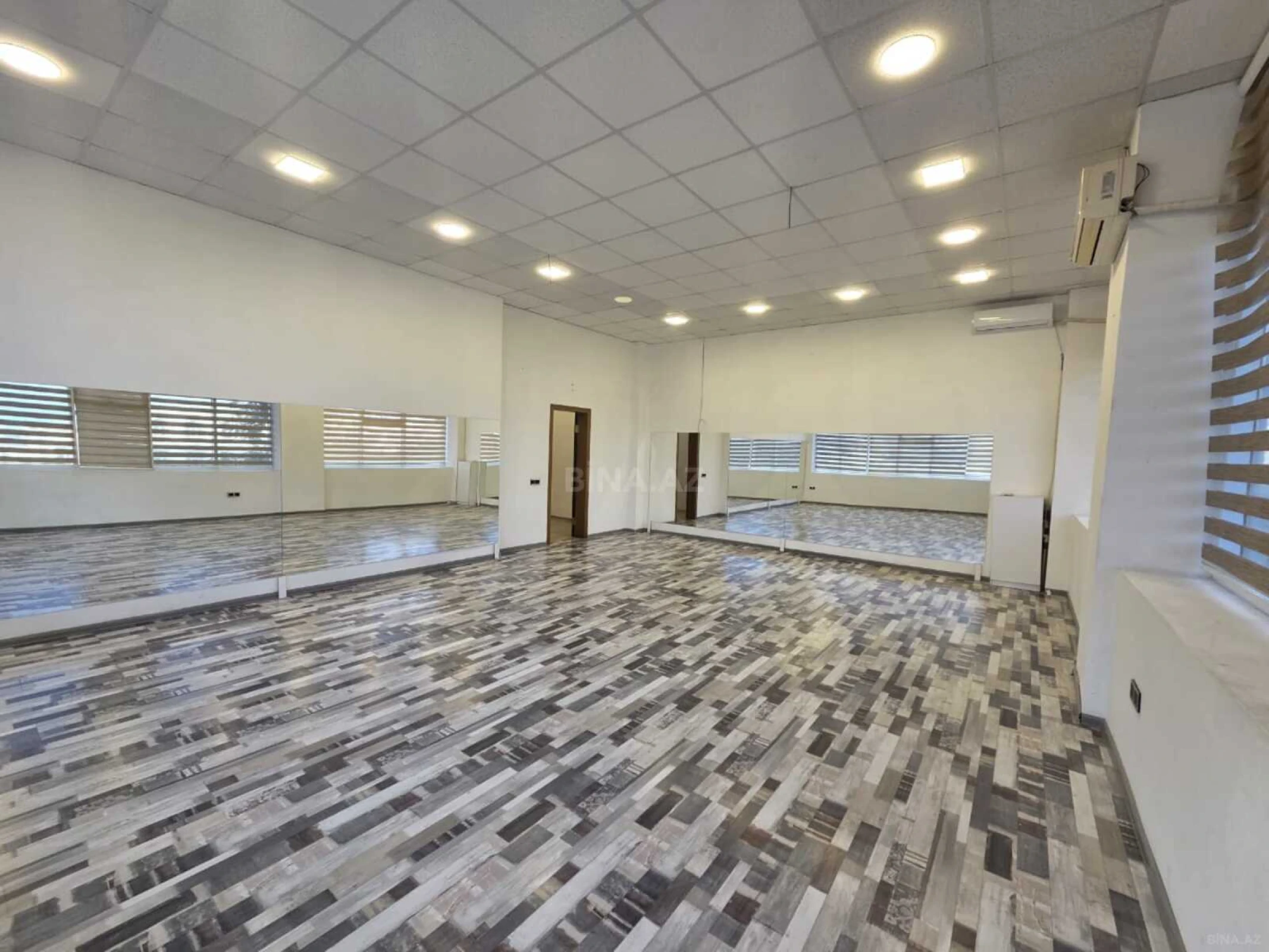 Kirayə verilir 6 otaqlı ofis 212 m²