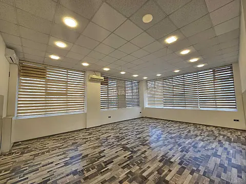 Kirayə verilir 6 otaqlı ofis 212 m²
