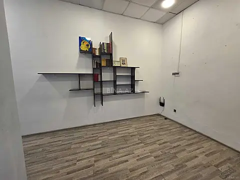 Kirayə verilir 6 otaqlı ofis 212 m²