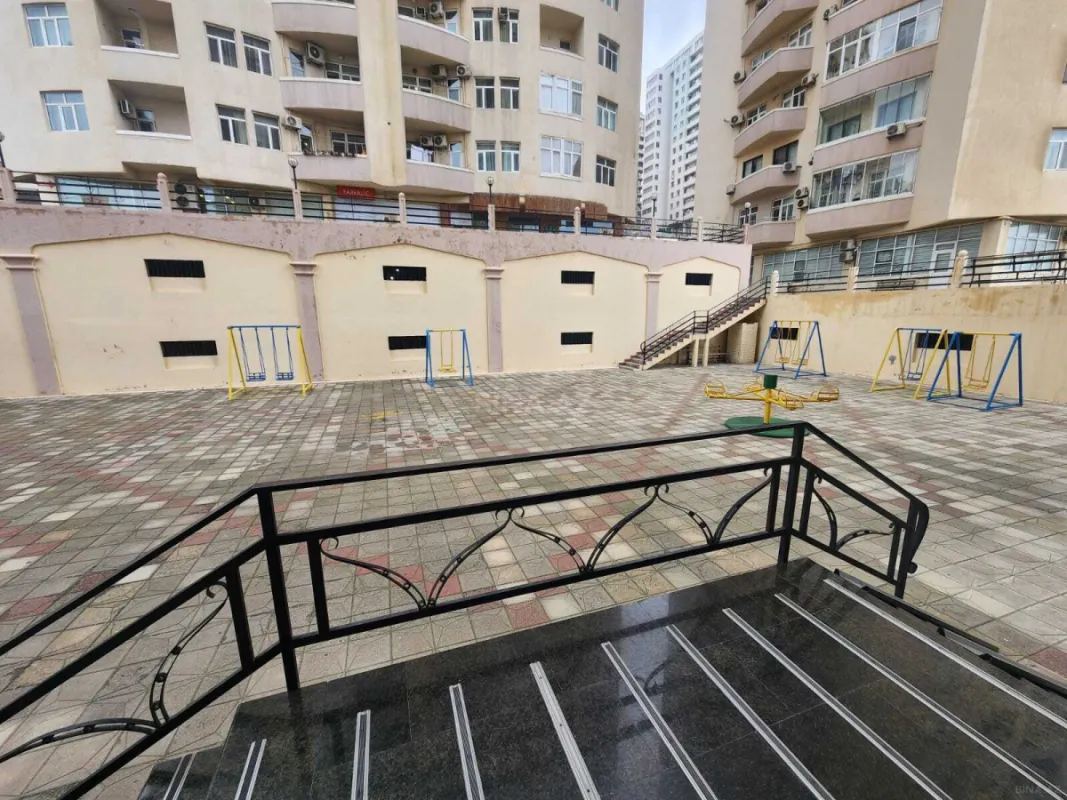 Kirayə verilir 6 otaqlı ofis 212 m²