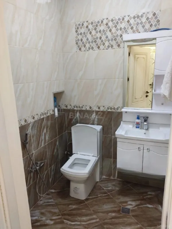 Satılır 3 otaqlı mənzil 140 m²